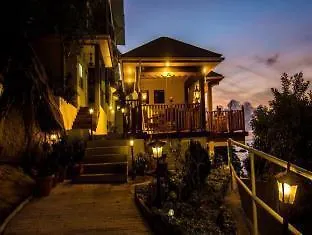 Hotel Treasure Cove & Restaurant 3*