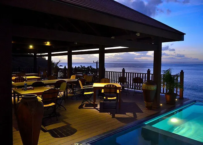 Treasure Cove & Restaurant Hotel 3*