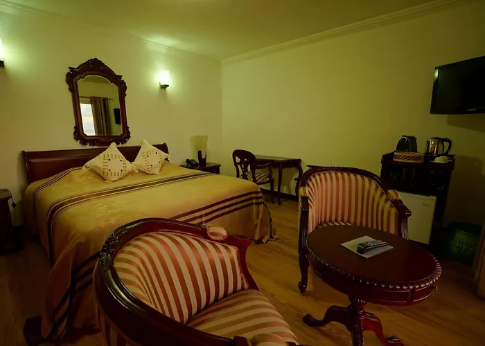 Hotel Treasure Cove & Restaurant 3*