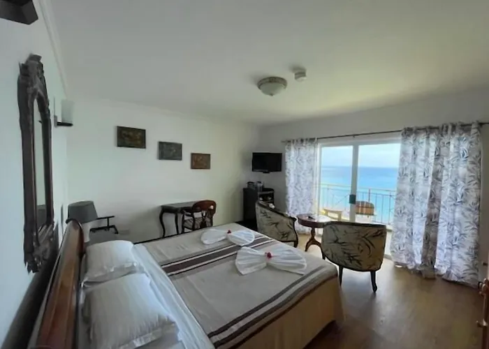Treasure Cove & Restaurant Hotel Bel Ombre