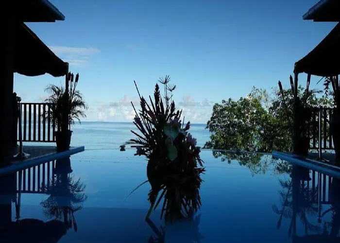 Treasure Cove & Restaurant 3*